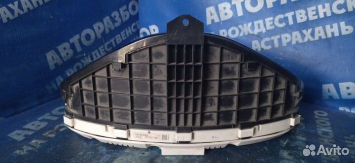 Панель приборов Mitsubishi Grandis минивен 4G64