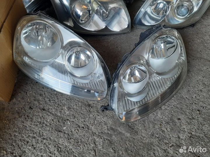 Фара Volkswagen Jetta 1K2 2007