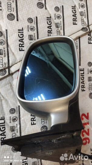 Зеркало правое Volkswagen Passat B5+ 1.9 TDI AWX