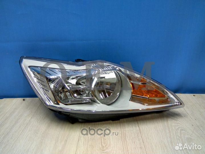 Фара правая Ford Focus 2 2004-2011