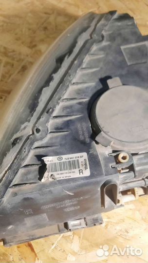 Фара передняя правая Volkswagen Touareg 1