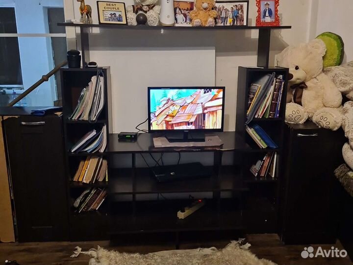 Продается полка шкафы под телевизор