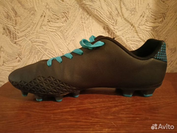 Футбольные бутсы