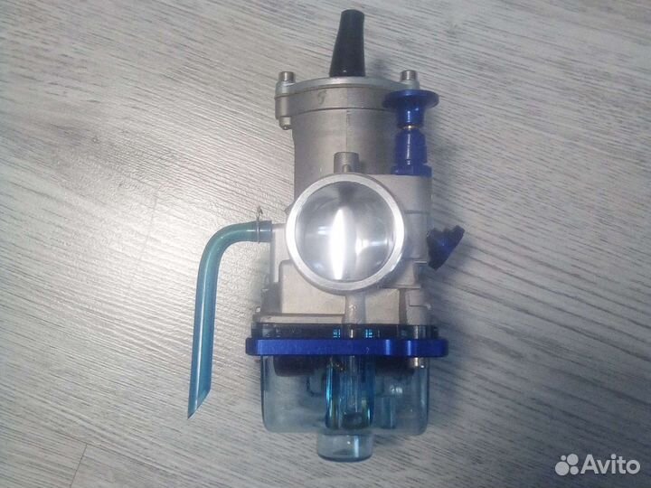 Карбюратор Keihin с ускорителем на мотоцикл