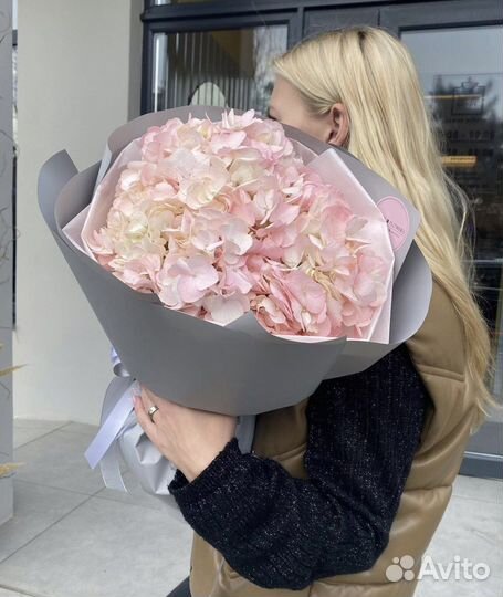 Гортензии букеты цветы Доставка круглосуточная