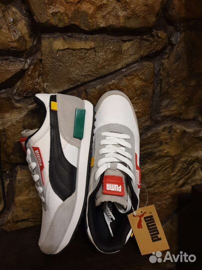 Pumafuture Rider Displaced