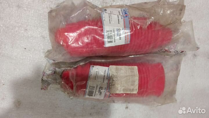 Пыльники передних амортизаторов Nissan terrano r50