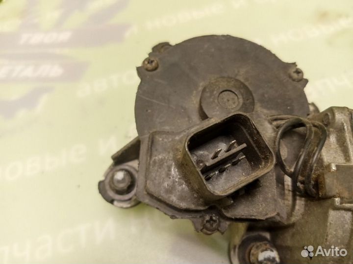 Моторчик стеклоочистителя передний Kia Rio 1 1.6