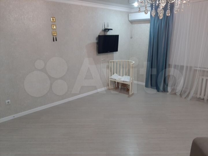 4-к. квартира, 87,7 м², 2/5 эт.