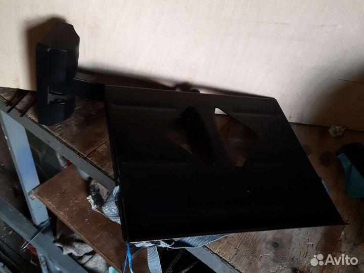 Полка металлическая, для тв, приставки и тд