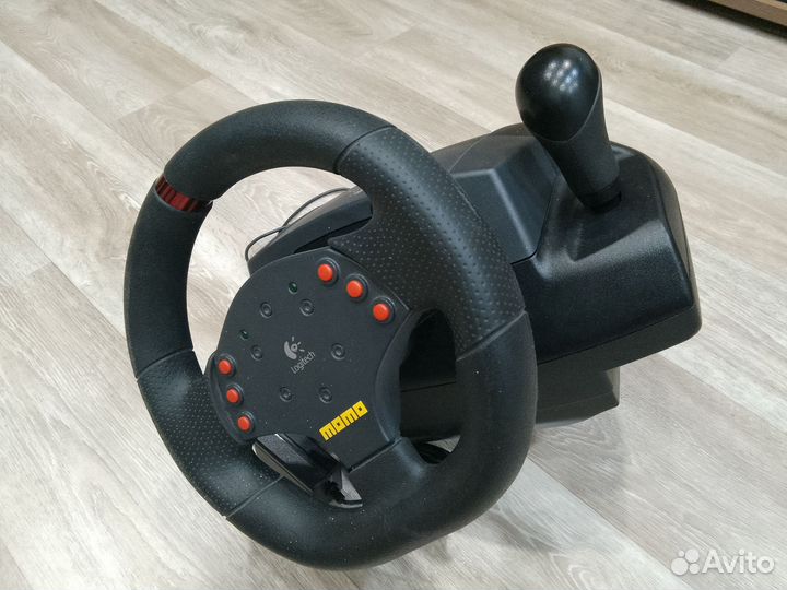 Logitech momo racing руль