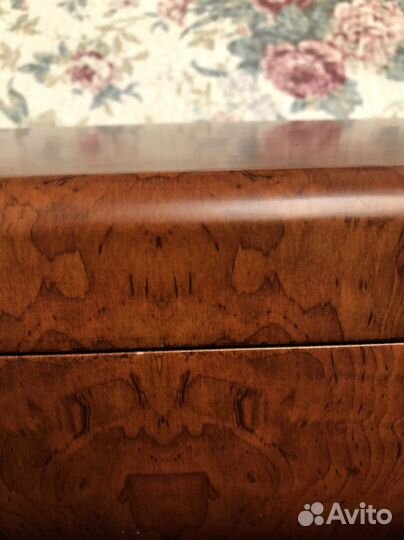 Шкатулка из орхового дерева