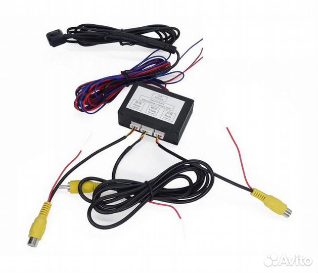 Переключатель видеосигнала с камер, с кнопкой