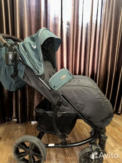 Коляска всесезонная