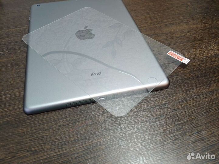 Защитное стекло iPad mini