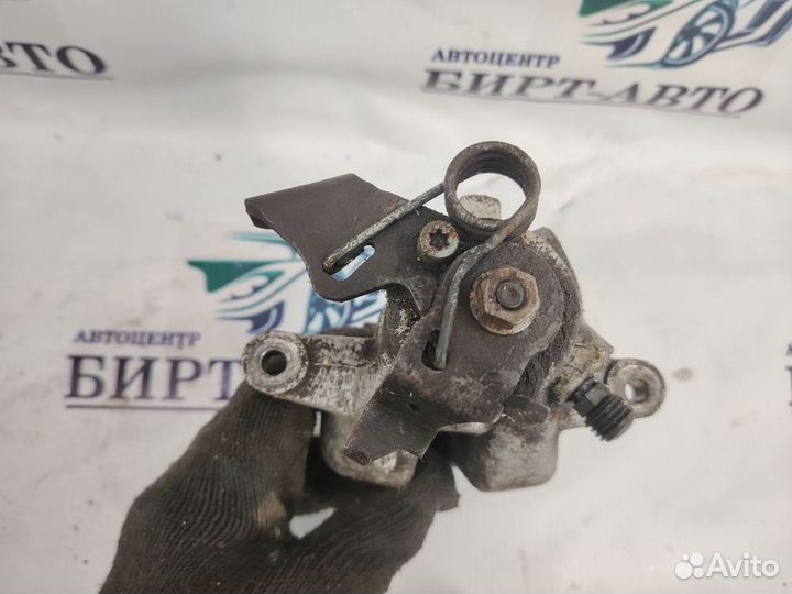 Суппорт тормозной задний правый Peugeot 308 I (2007—2011)