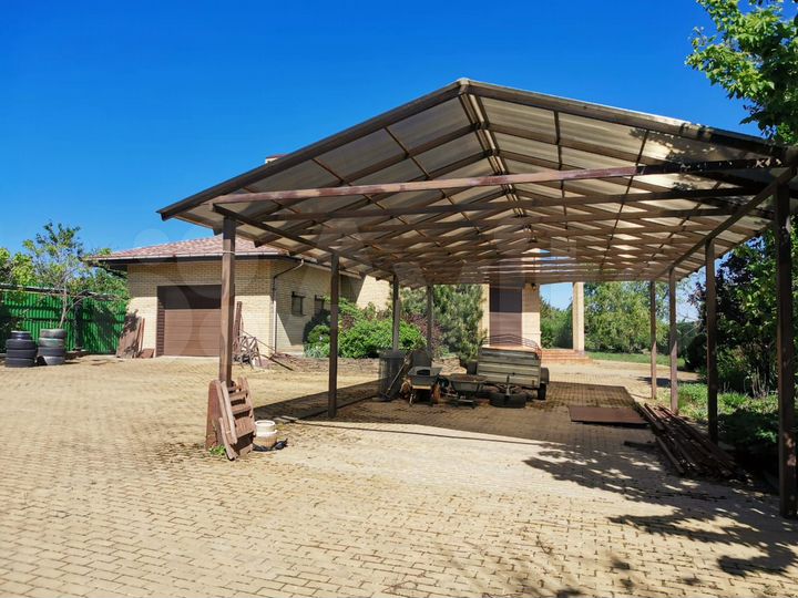 Дом 320 м² на участке 40 сот.