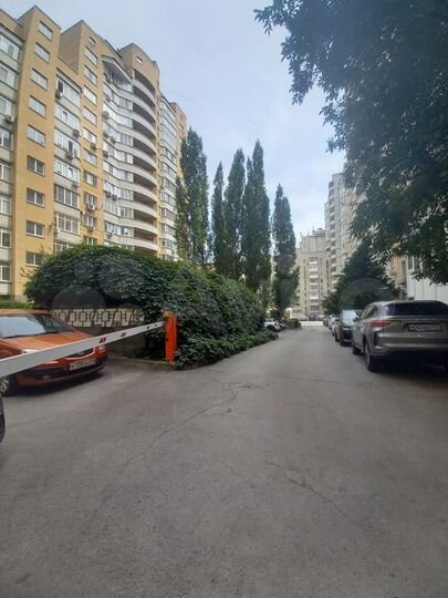 4-к. квартира, 150 м², 2/8 эт.