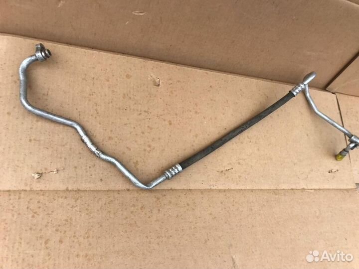 Трубопровод кондиционера на BMW F10 бмв Ф10