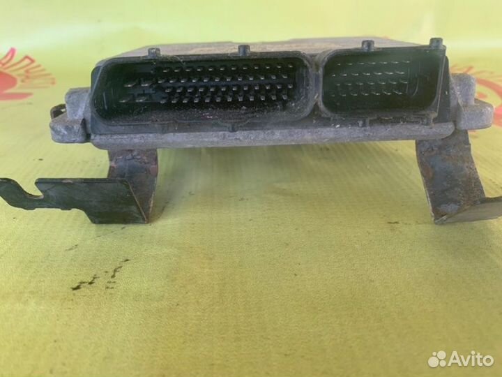 Блок управления двигателем Skoda Octavia Tour