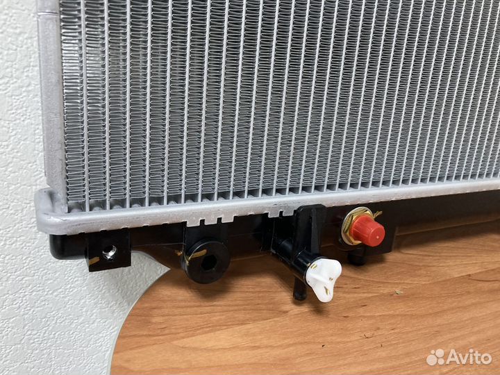 Радиатор охлаждения Тойота Аристо 3.0 97-05