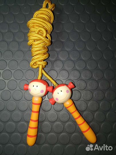 Скакалка детская новая