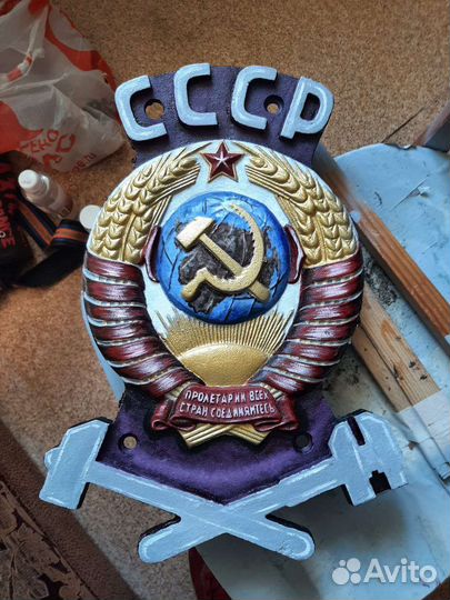 Художественная роспись на мебели