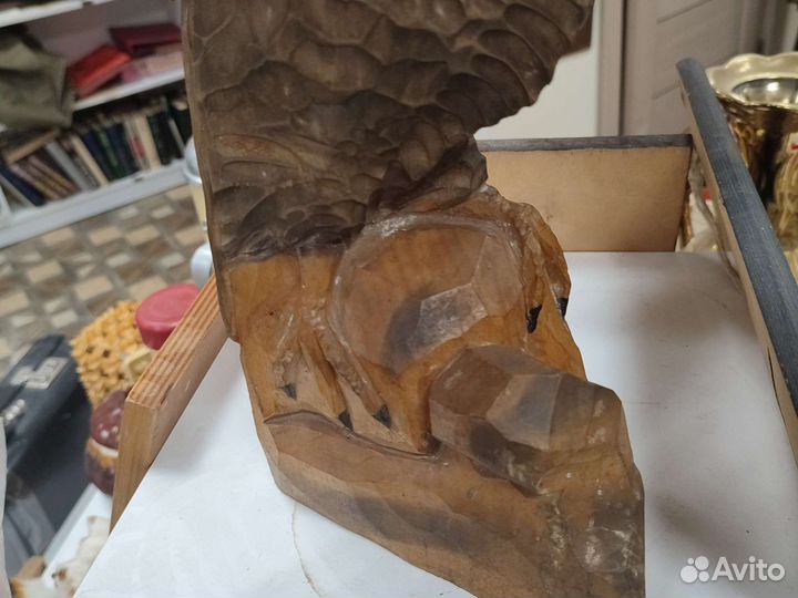 Орел статуэтка из дерева