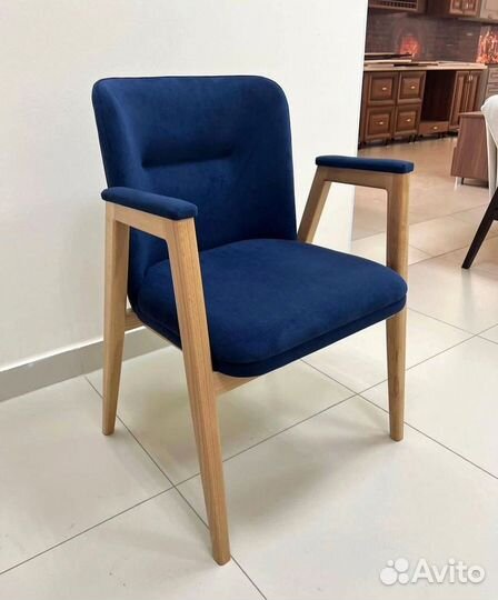 Стул обеденный