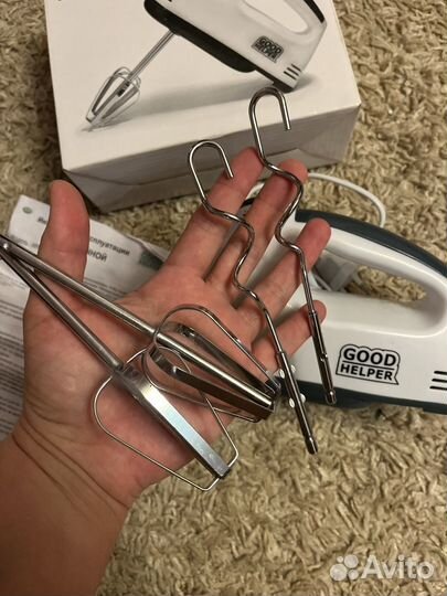Миксер ручной 2 вида насадок Good Helper HM371