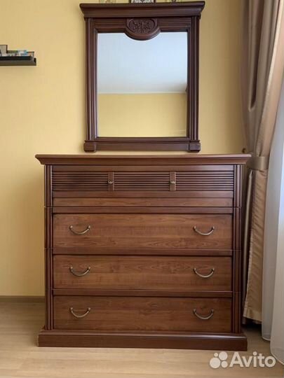 Спальный гарнитур