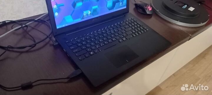 Отличный ноутбук Модель Asus F553M