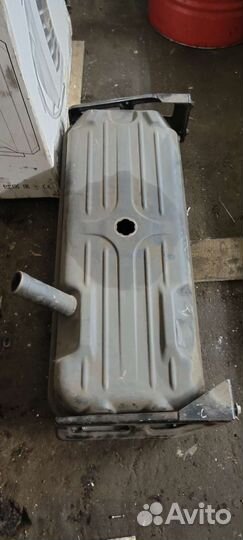 Топливный бак 80л