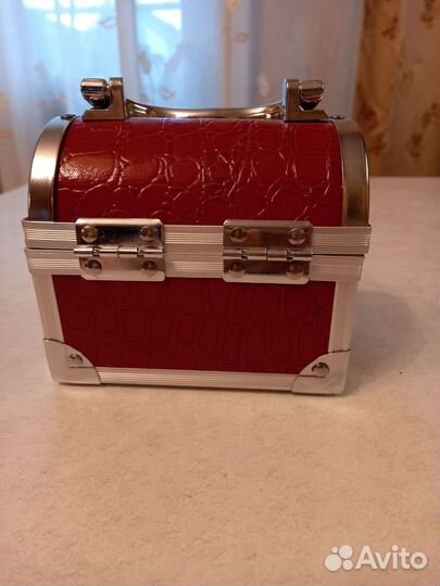 Сундучок - шкатулка