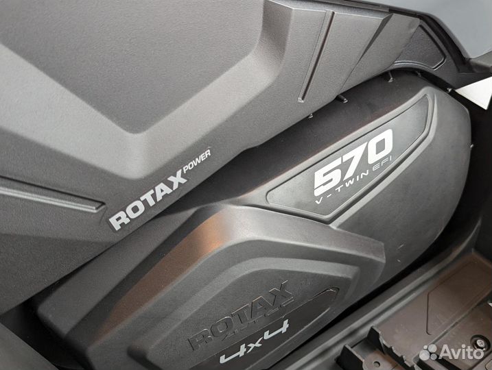 BRP Can-Am Max XT 570