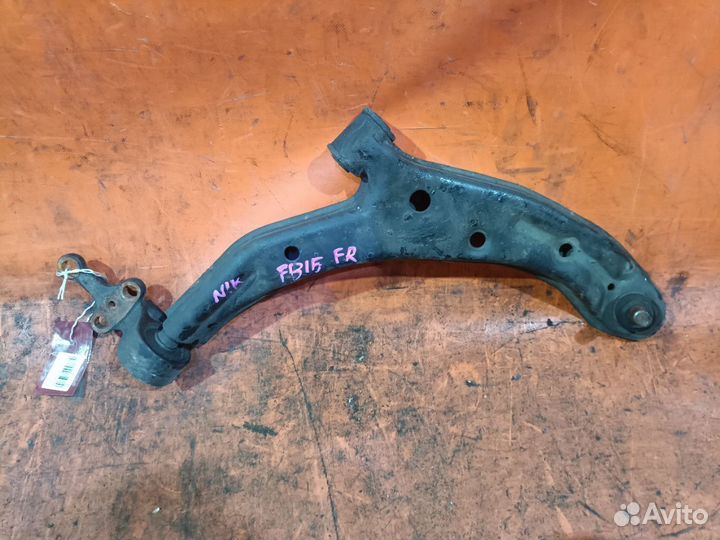Рычаг передний правый Nissan Sunny FB15