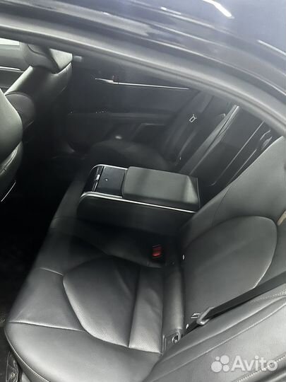 Toyota Camry, 2020