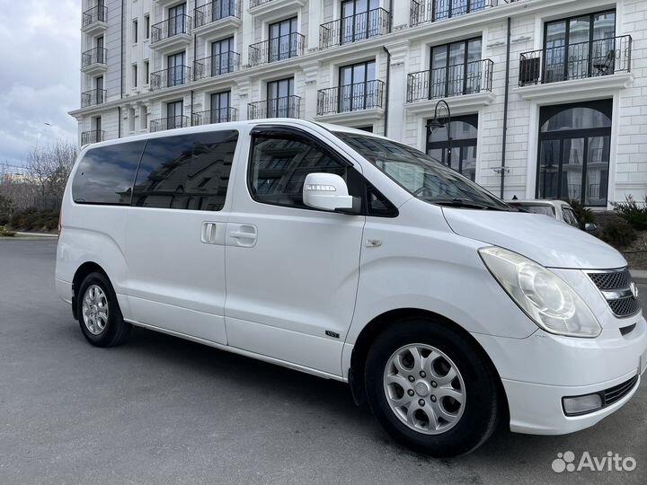 Hyundai Grand Starex 2.5 AT, 2008, 197 900 км