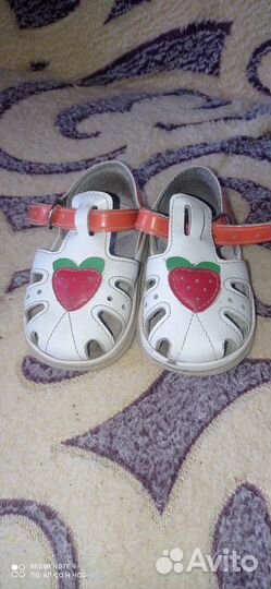 Сандалии для девочки