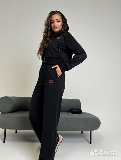 Стильный костюм miu miu