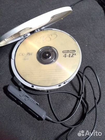 Плеер Sony CD Walkman D-NE700 CD/mp3 +пульт