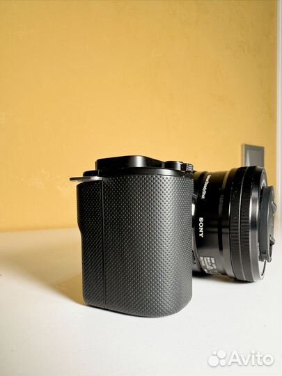 Sony zv-e10 kit 16-50/ f 3.5-5.6 oss