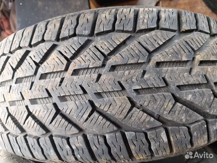 Tigar Winter 225/45 R17 29