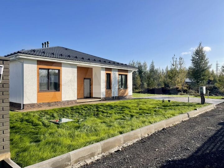 Дом 130,6 м² на участке 8,3 сот.