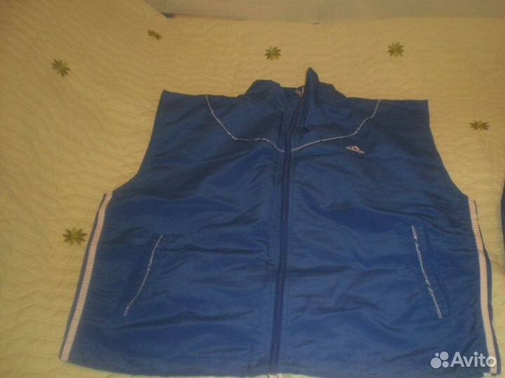 Спортивный костюм