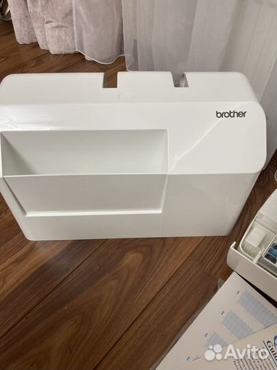 Швейно вышивальная машина Brother innovis 450