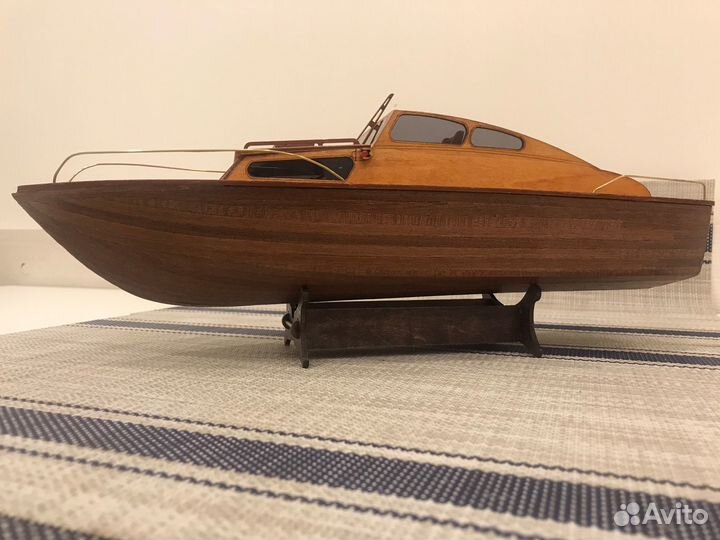 Яхта, катер модель, дерево 