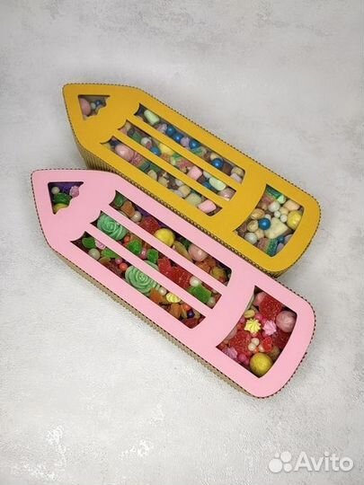 Сладкий подарок детям, орехи, сладости, мармелад