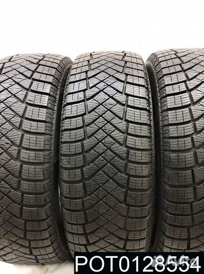 Pirelli Ice Zero FR 215/60 R17 100T