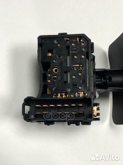 Переключатель подрулевой с/о Renault Sandero